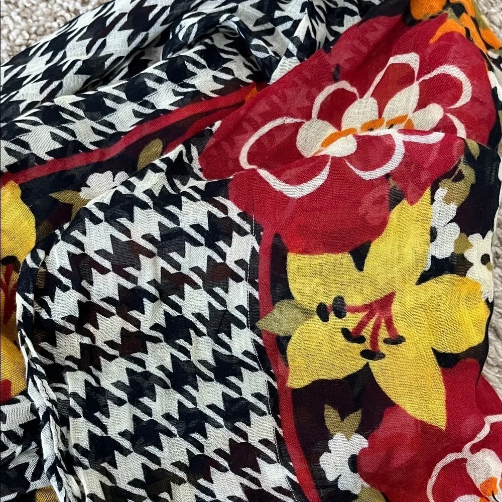Vera Bradley Bittersweet Print Lightweight Fringe Scarf